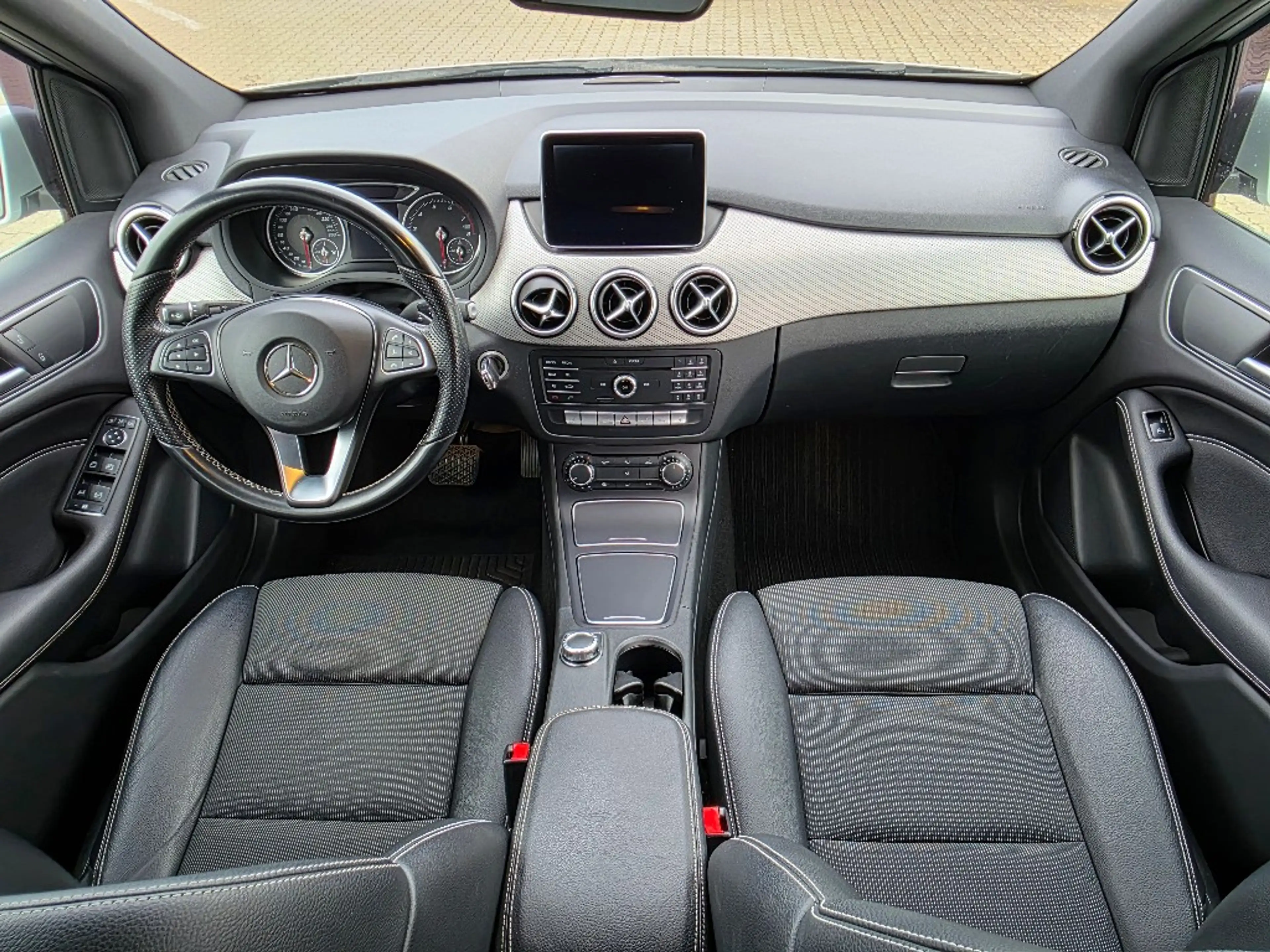 Mercedes-Benz B 200 B 200, AHK abnehmbar, Allwetterreifen — photo 13