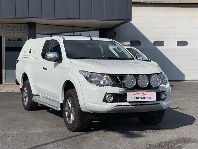 Mitsubishi L200 Mitsubishi L200 2.4 DI-D  Diesel - Manuale -181 CV