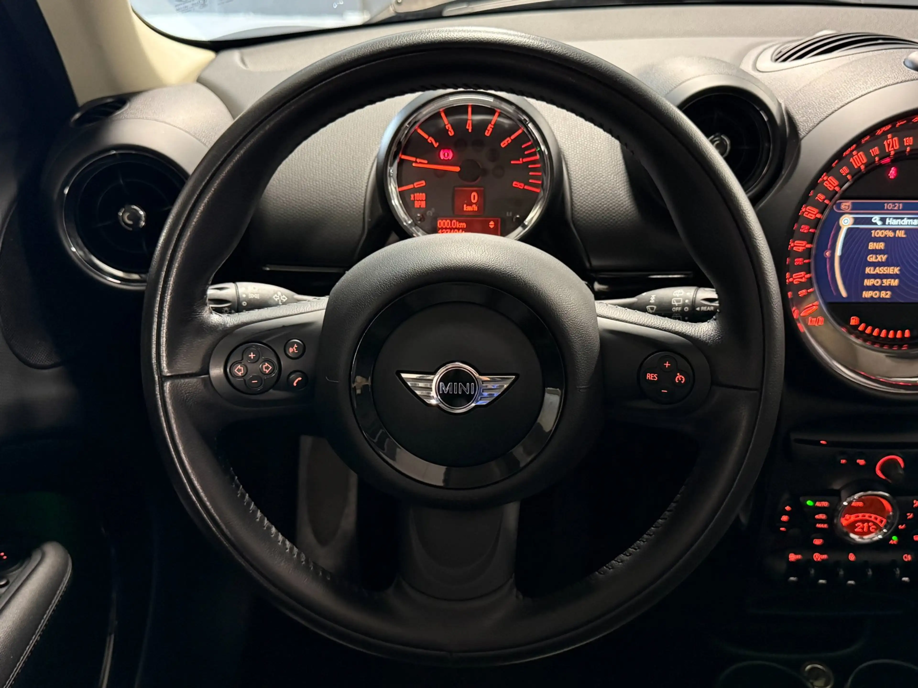 MINI One Countryman 1.6 Knockout Edition|PANO|NAP|CRUISE|LEDER|NAVI|BL — photo 11