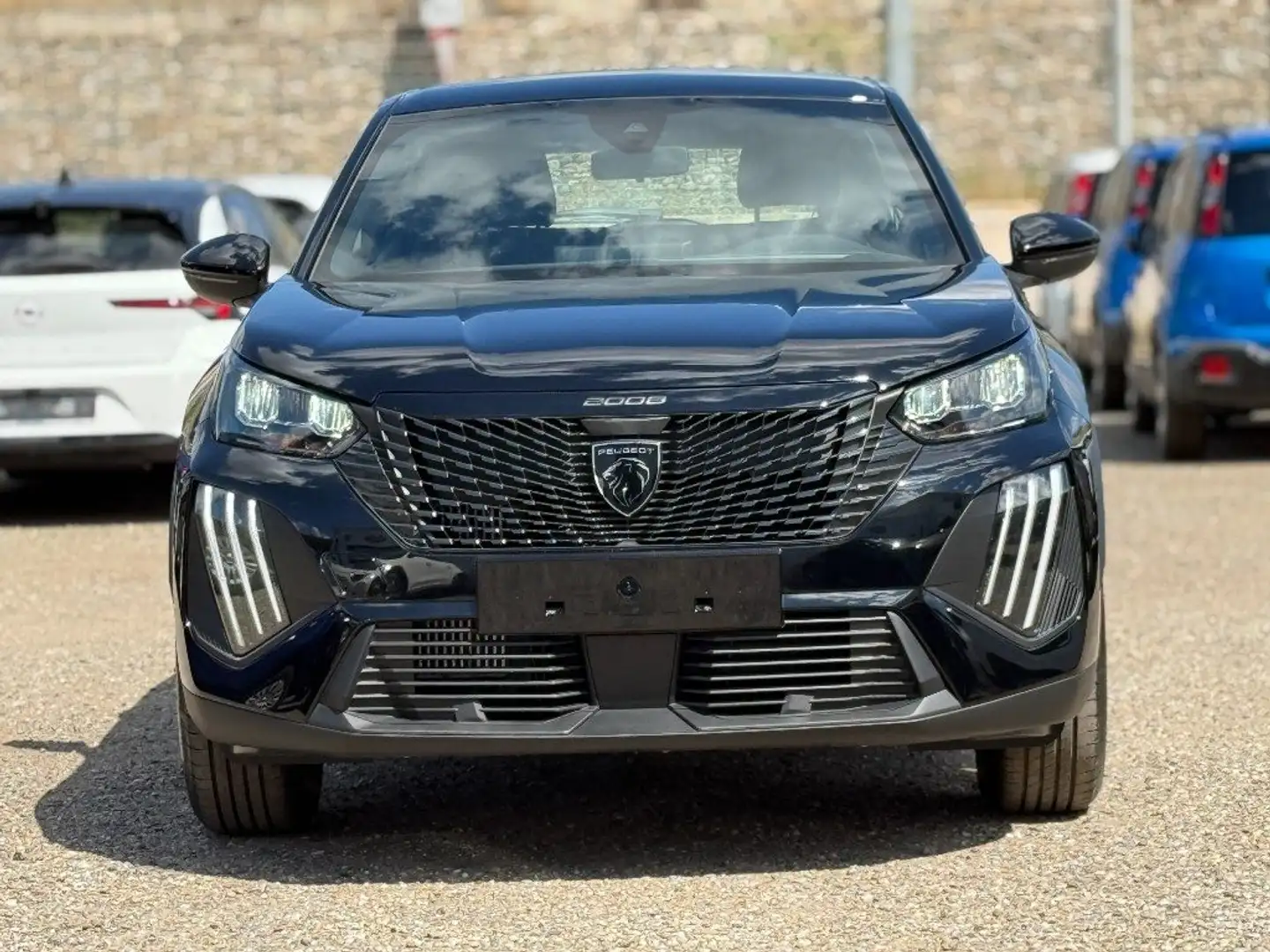 Peugeot 2008 100 S&S Style NUOVO Schwarz - 2