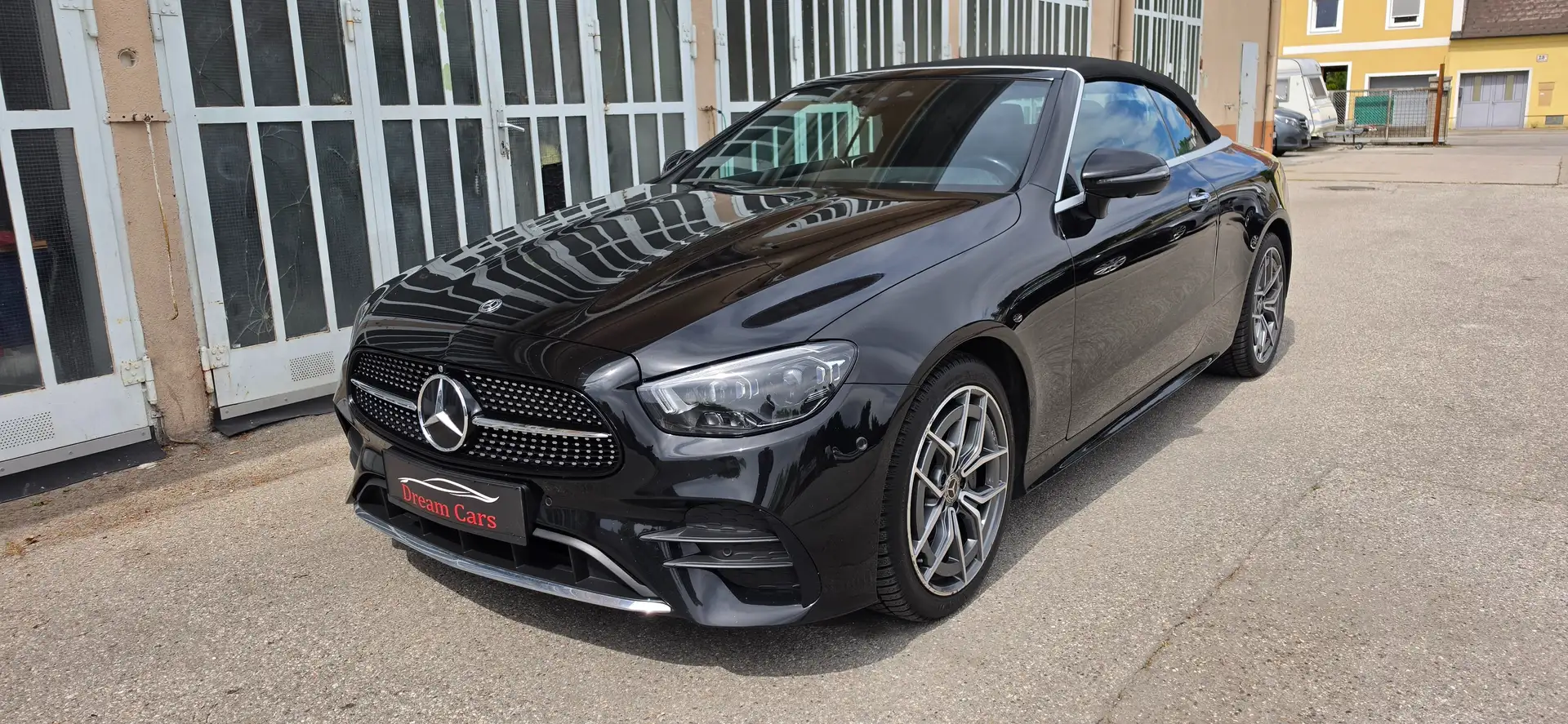 Mercedes-Benz E 220 d 4Matic Amg Line *LED*HUD*360 Kamera*Soft Close* Schwarz - 1