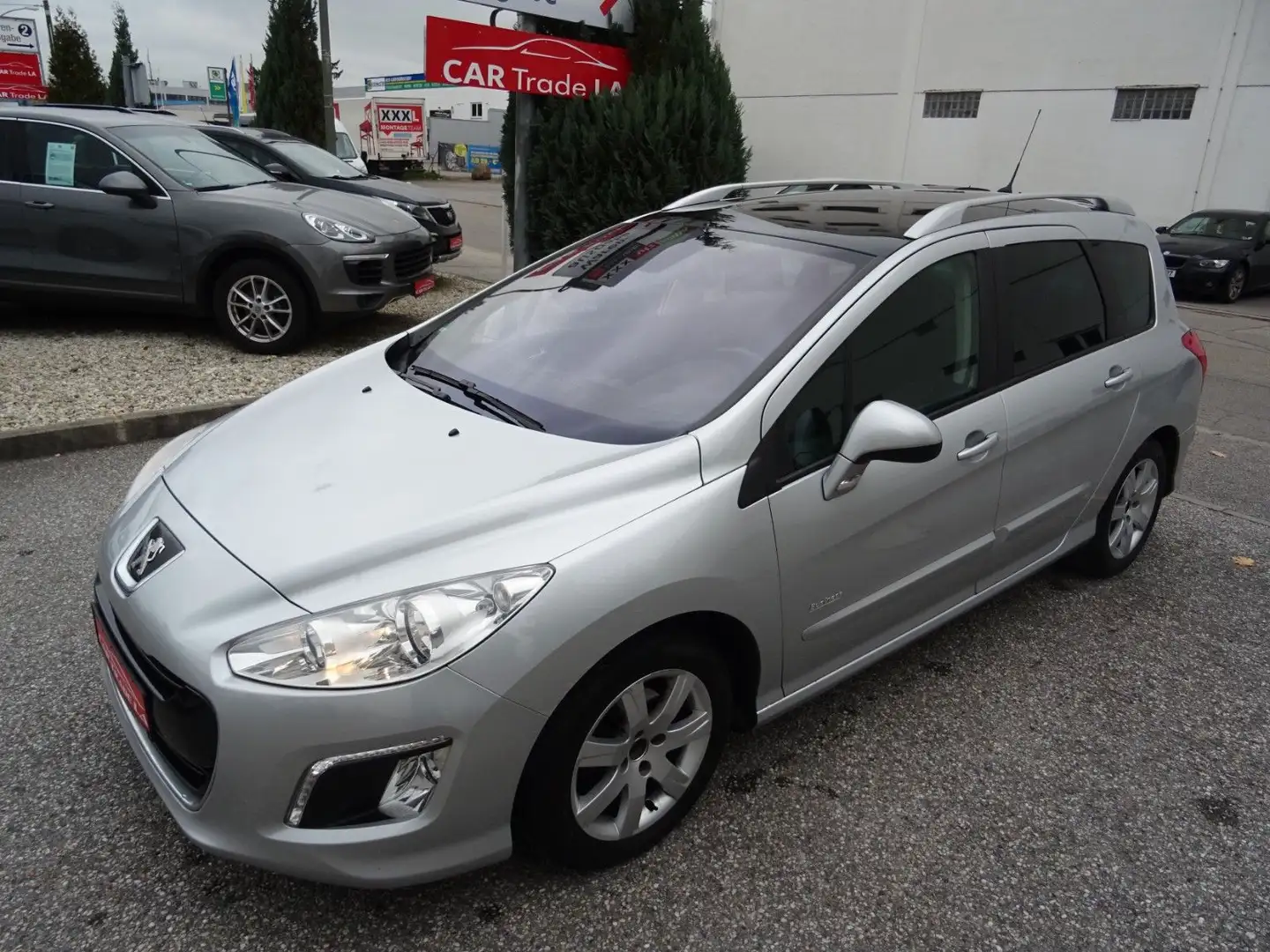 Peugeot 308 SW Business-Line Silber - 1