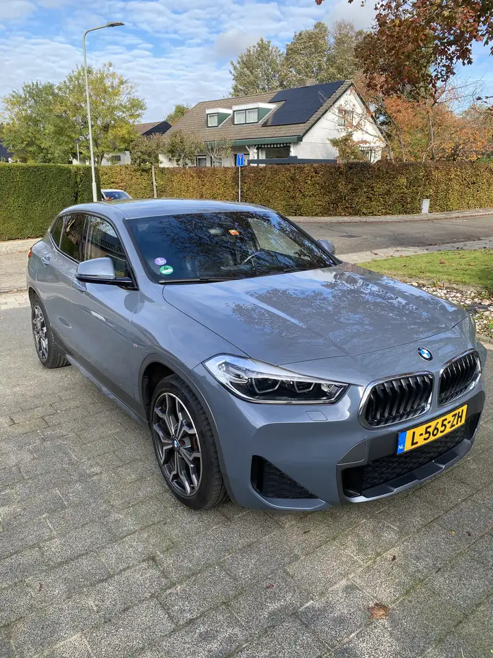 BMW X2