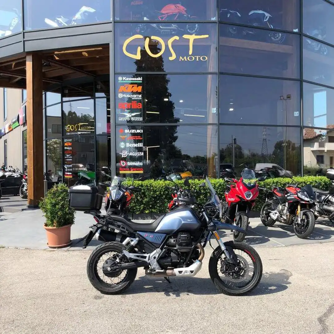 Moto Guzzi V 85 - 1