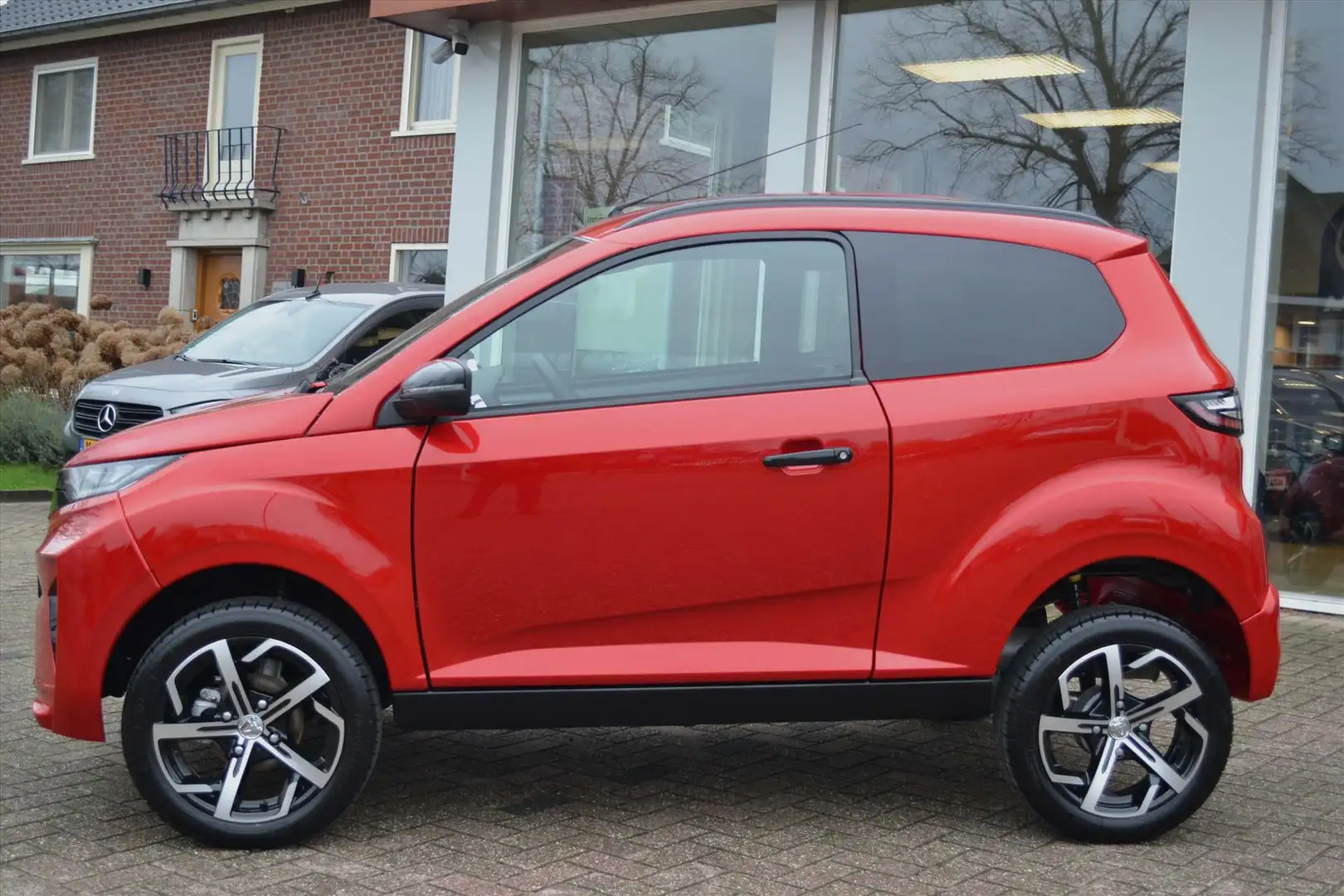 Aixam Crossover S10 incl. Airco | ABS | Navigatie via Apple Carpla Rouge - 2