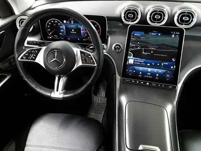 Mercedes-Benz GLC view 10