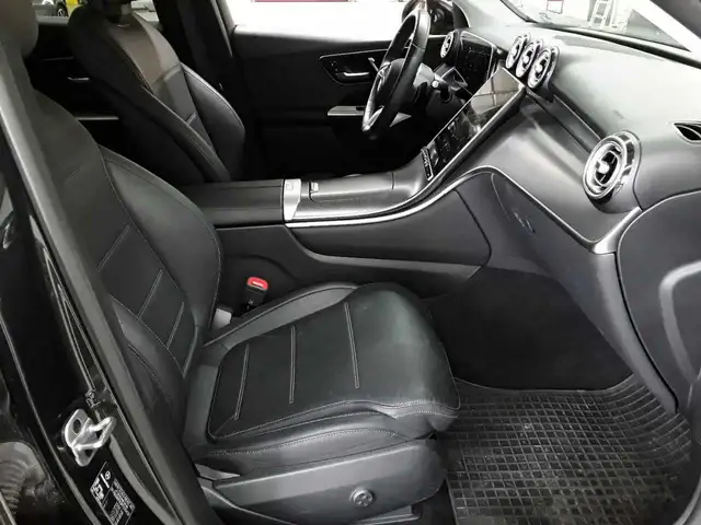 Mercedes-Benz GLC view 8