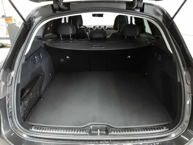 Mercedes-Benz GLC view 15
