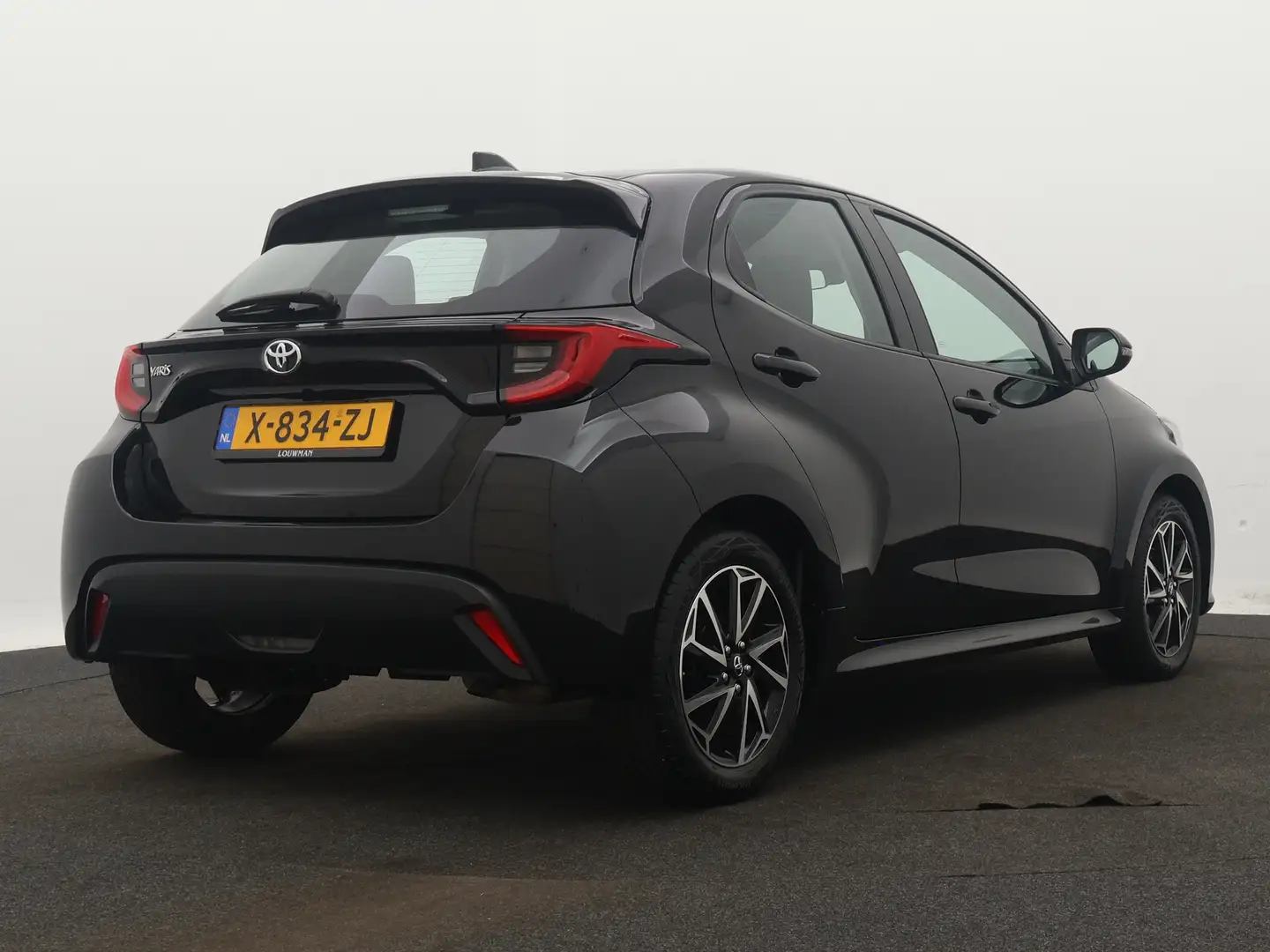 Toyota Yaris 1.5 VVT-i Dynamic | Apple CarPlay / Android Auto ( Negro - 2