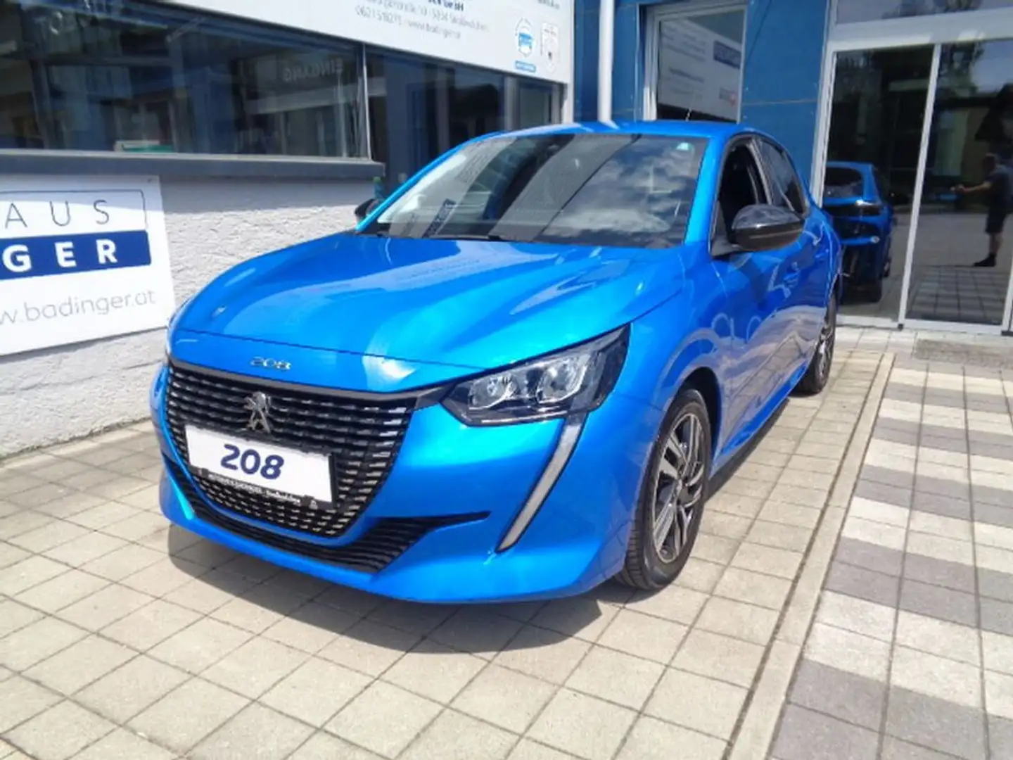 Peugeot 208 Allure  PT100 Blau - 1