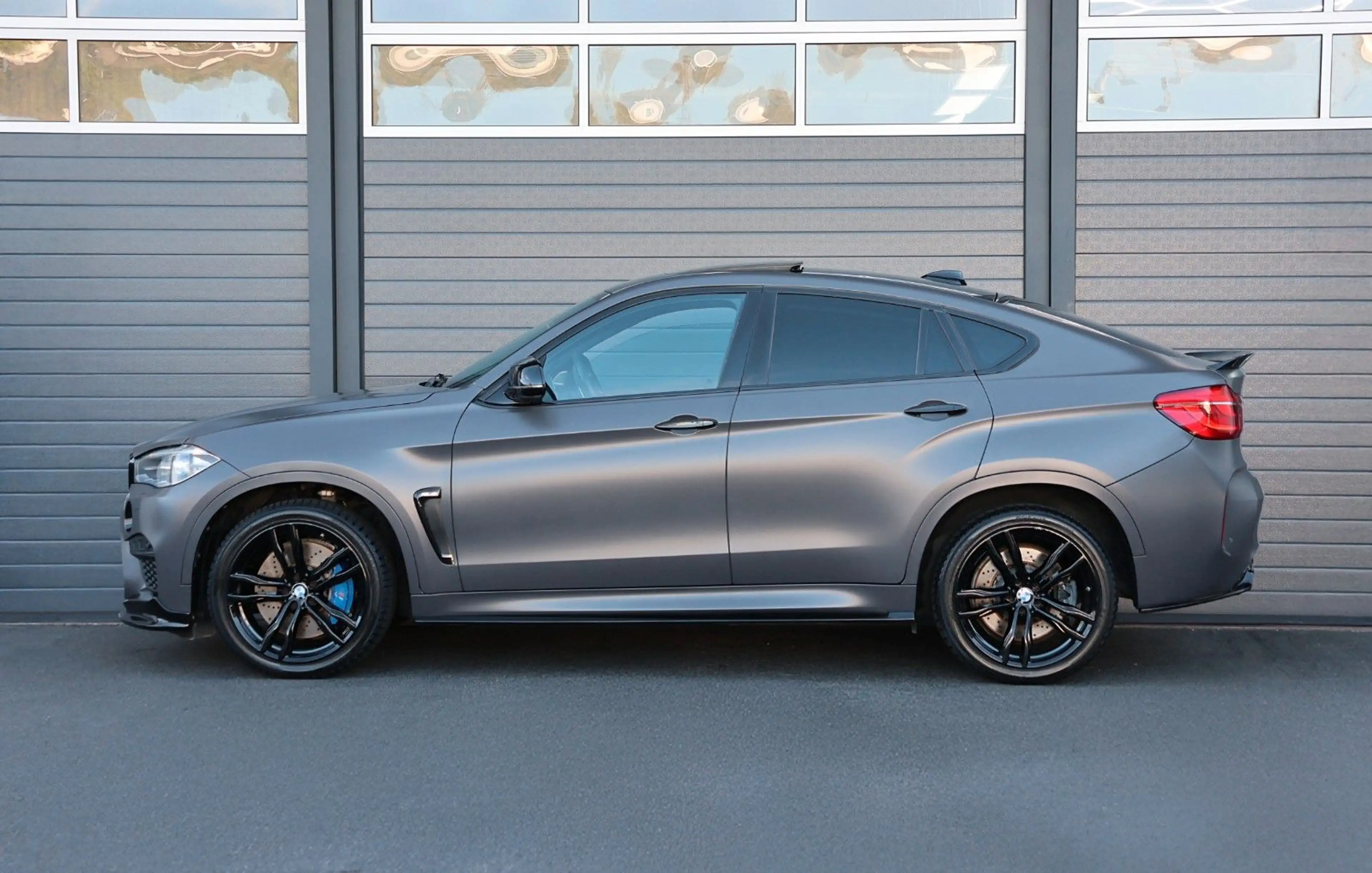 BMW X6 M /360°/B&O/HUD/CarPlay/4xSHZ/SBL/LHZ/TOTW/R21 — photo 4