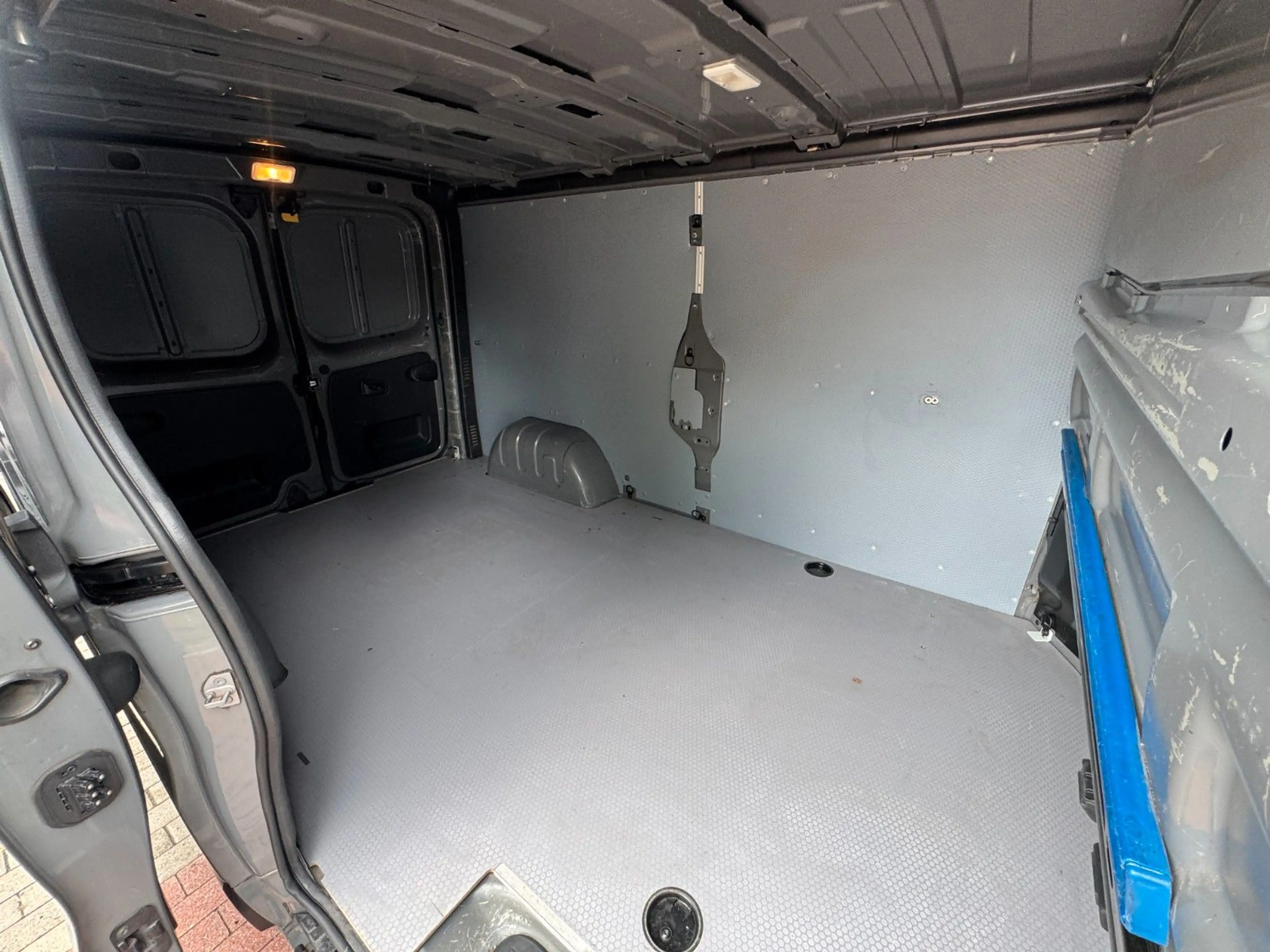 Renault Trafic Kasten L2H1 2,9t Komfort*3Sitze*Klima*AHK — photo 7