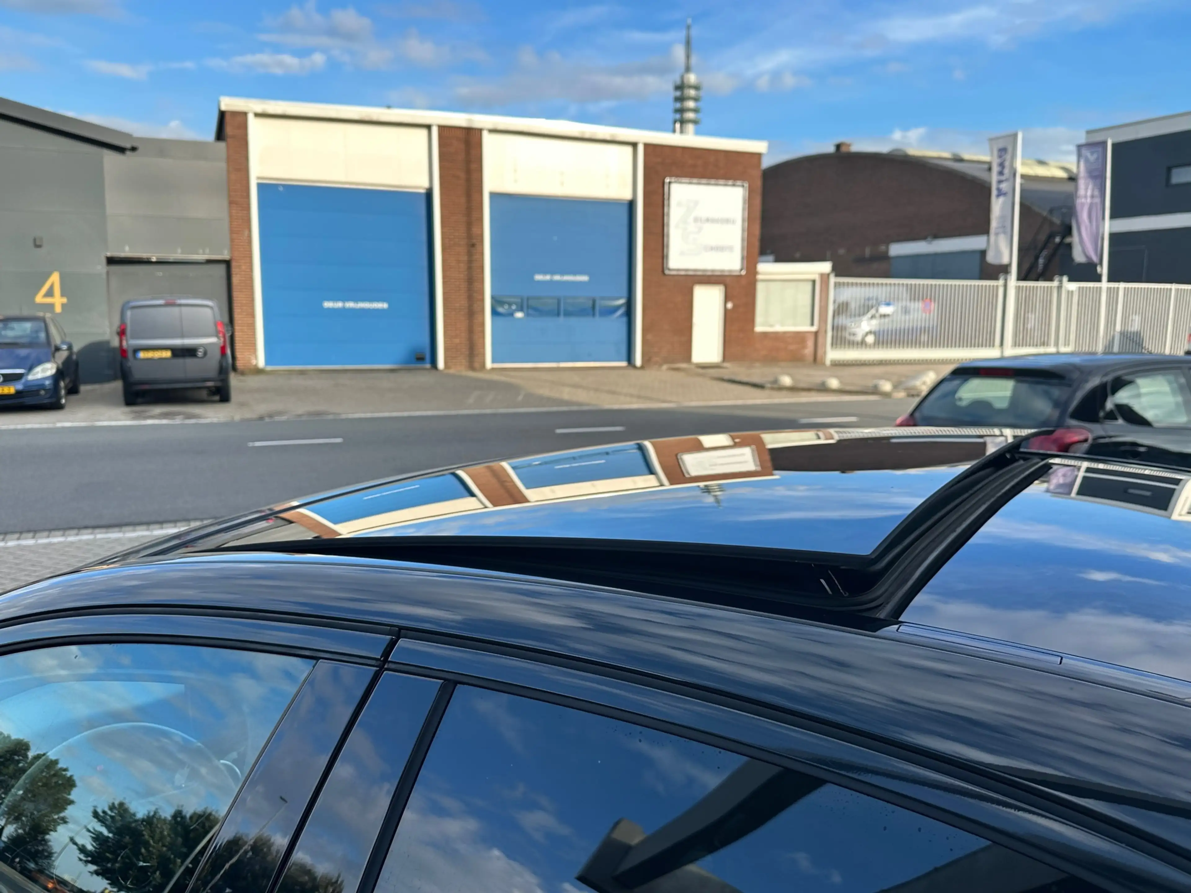 Mercedes-Benz C 350 e Lease Edition|PANO|BURMESTER|AMG-PAKKET|FULL-OPT — photo 5