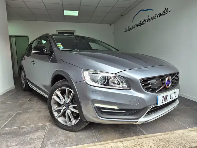 Volvo V60 Cross Country V60 Cross Country D4 190 ch Geartronic 8