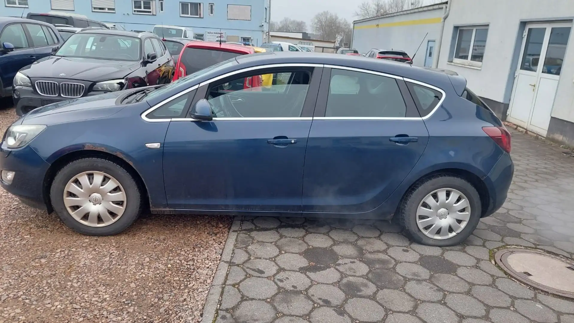 Opel Astra Sport Blau - 2