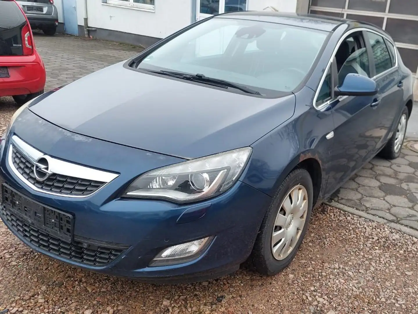 Opel Astra Sport Blau - 1