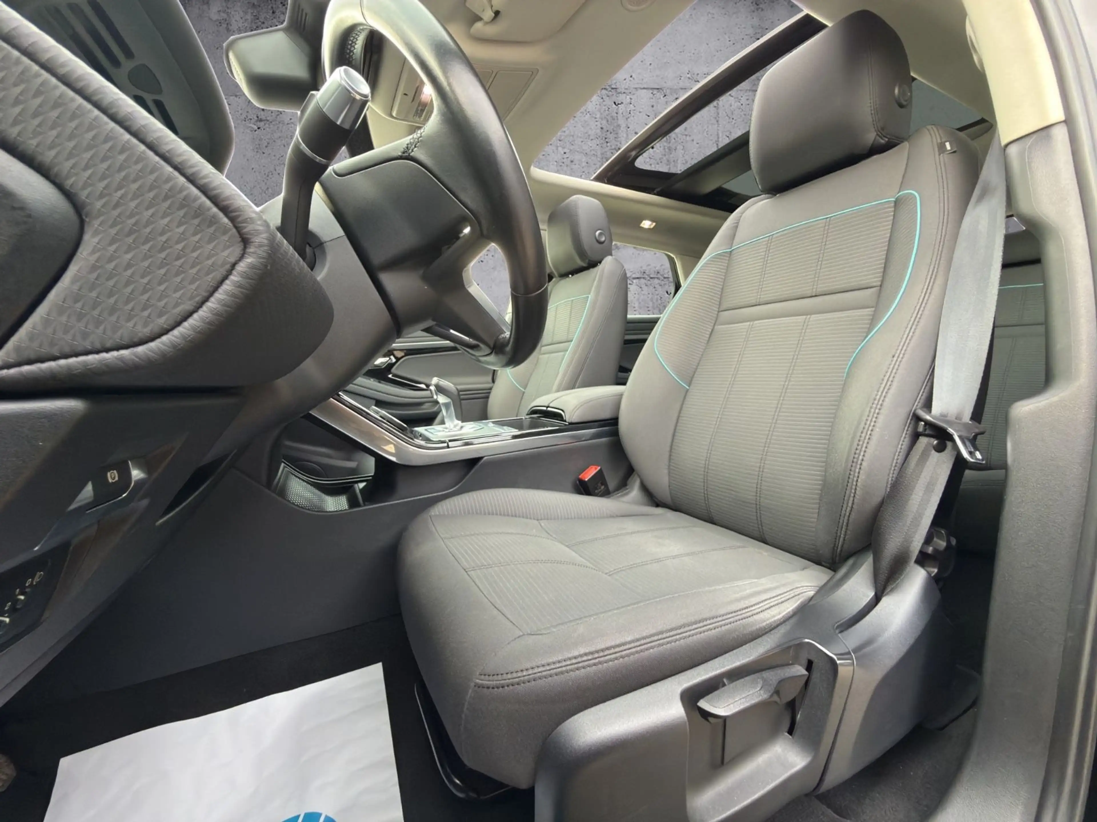 Land Rover Range Rover Evoque D165 AWD*PANO*CARPLAY*KAMERA — photo 9