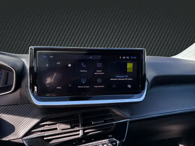 Peugeot 208 view 15