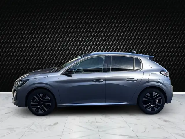 Peugeot 208 view 2