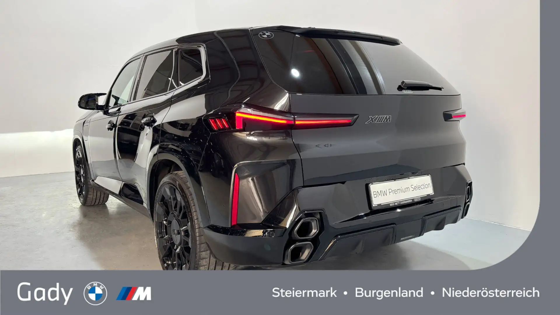 BMW XM 50e Schwarz - 2