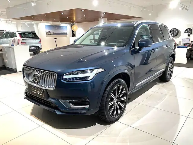 Volvo XC90 B5 250+14 CV AWD Automatica Mild Hybrid Benzina 7