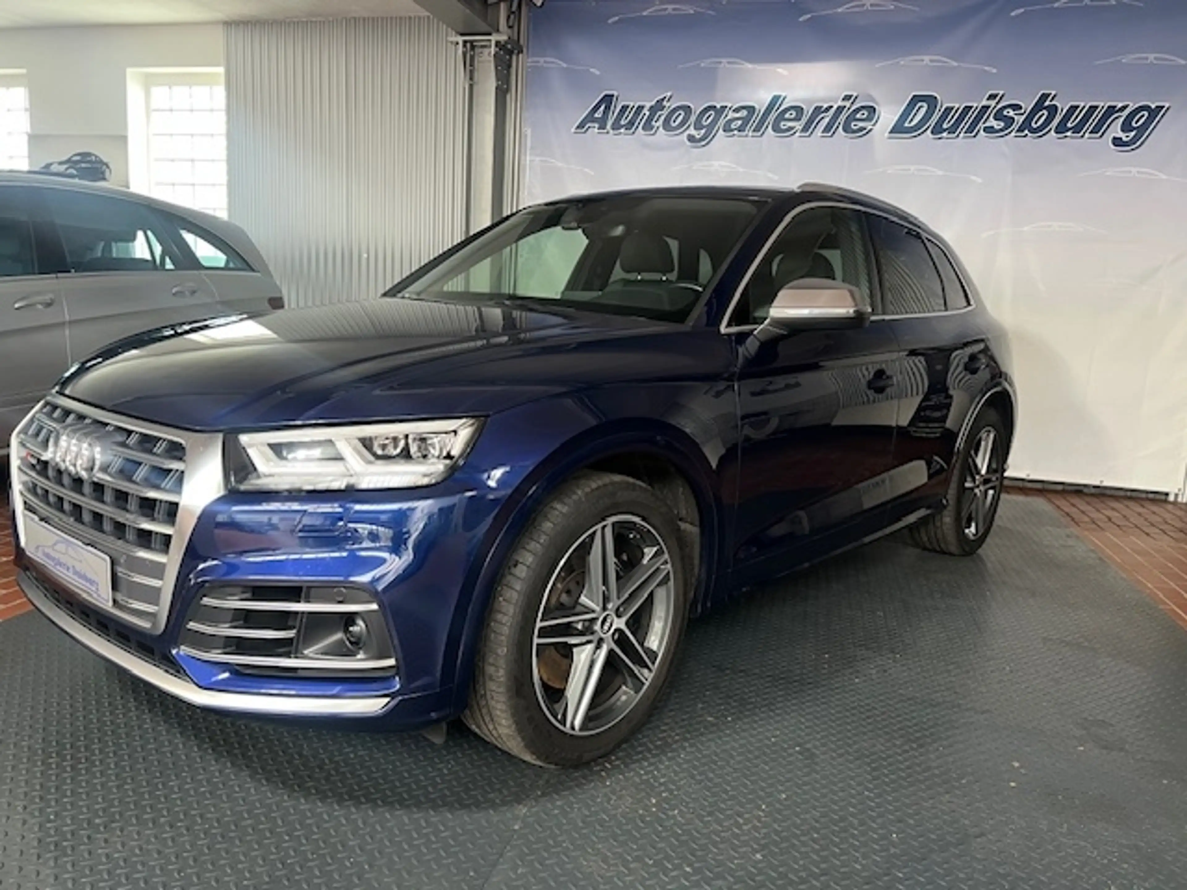 Audi SQ5 3.0 TDI quattro StandHZG AHK Carbon Kamera Luft AD — photo 4