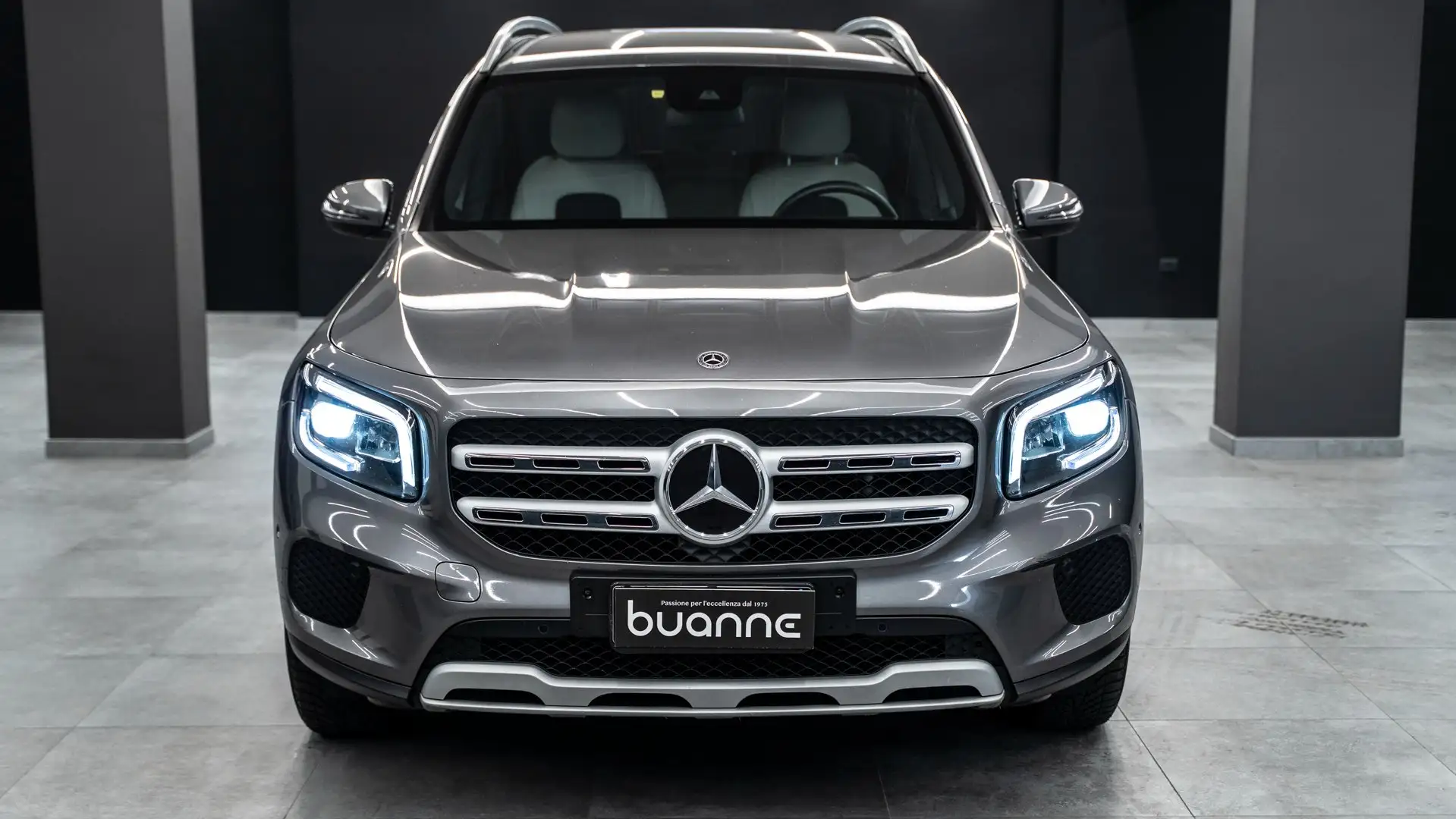 Mercedes-Benz GLB 220 D 4MATIC SPORT PLUS FULL LED CAM PELLE UFF. ITALIA Grigio - 2