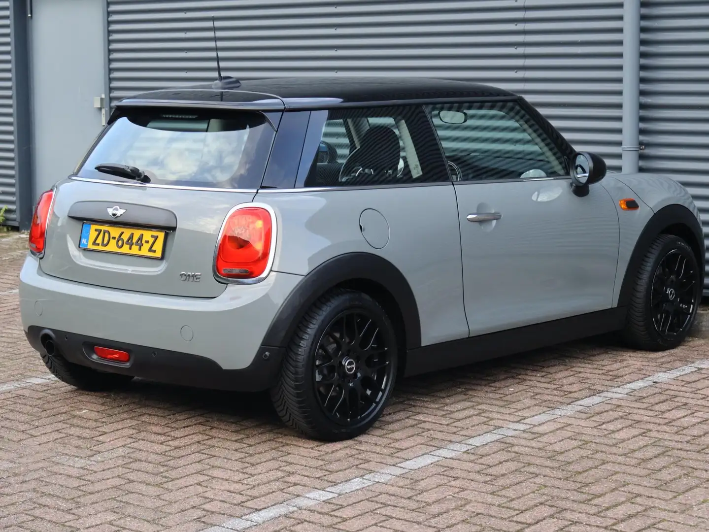 MINI One Mini 1.2 Salt Business|Keyless|Nav|PDC|LMV|Nwe. AP Gris - 2