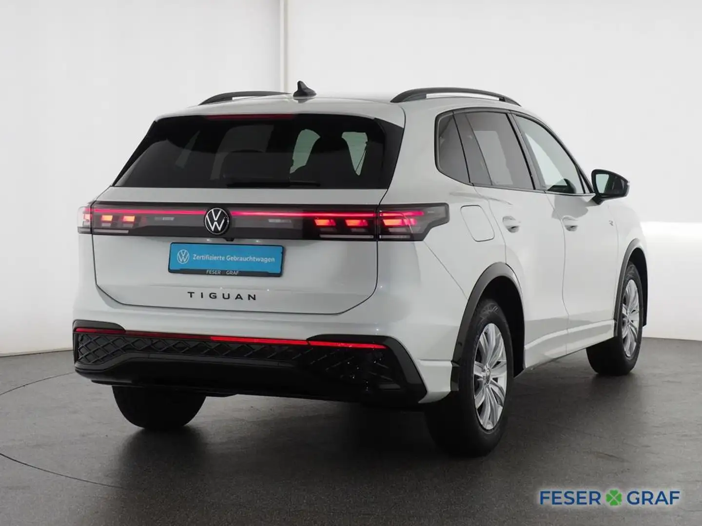 Volkswagen Tiguan 1.5 eTSI R-Line Black Style IQ.LIGHT 19` Weiß - 2