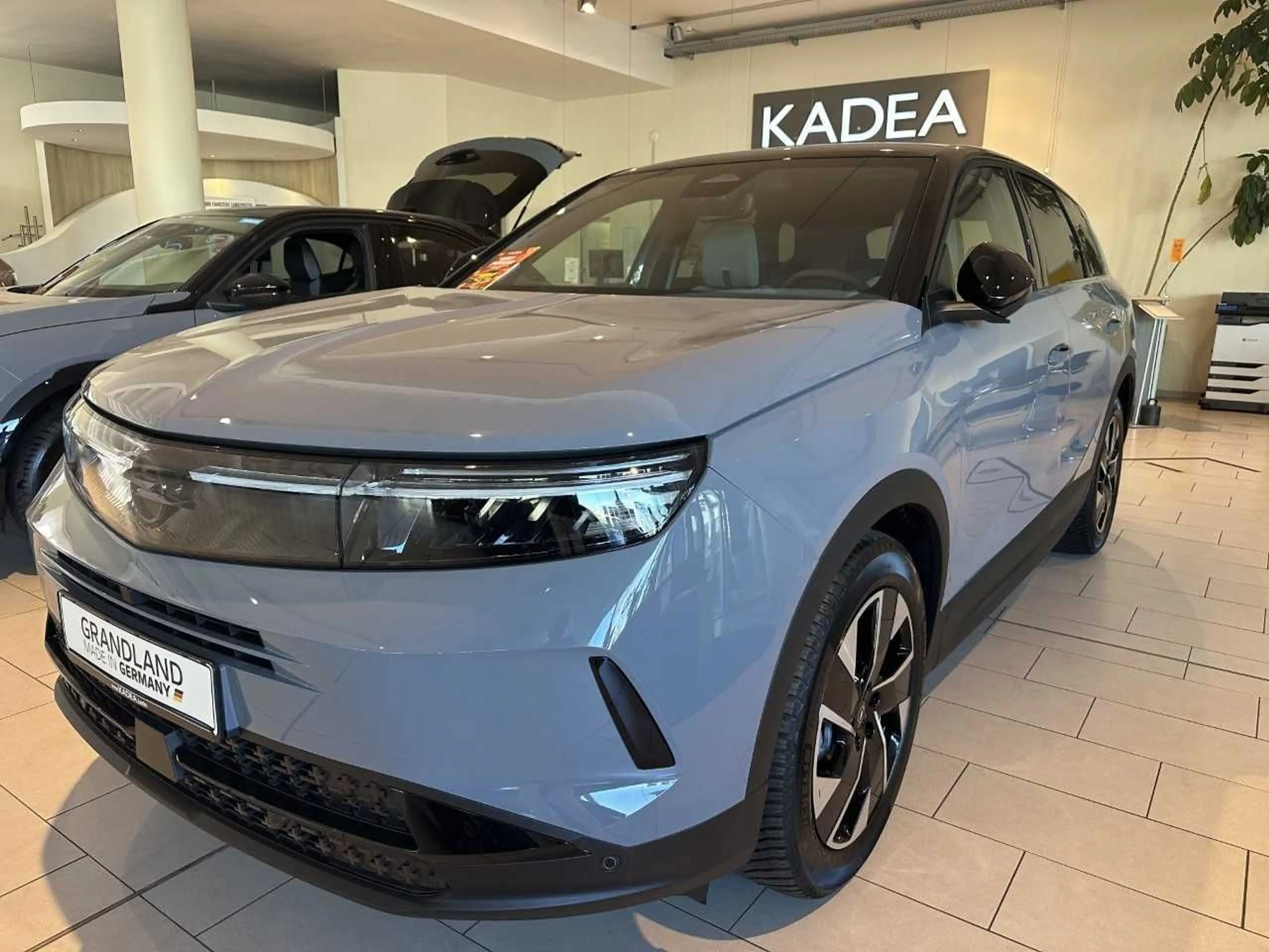 Opel Grandland GS Hybrid — photo 2