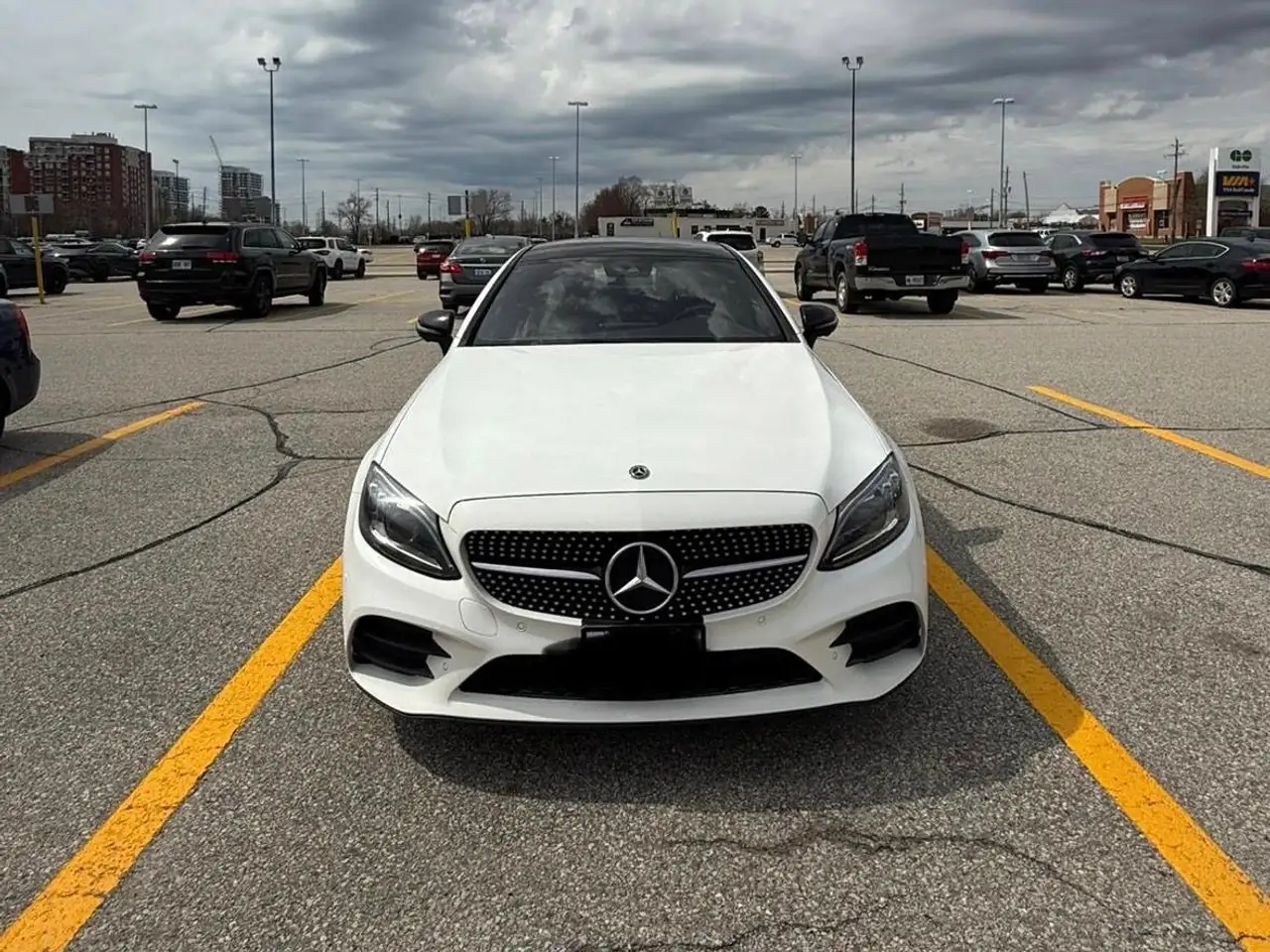 Mercedes-Benz C-Class снимка Mercedes-Benz C-Class