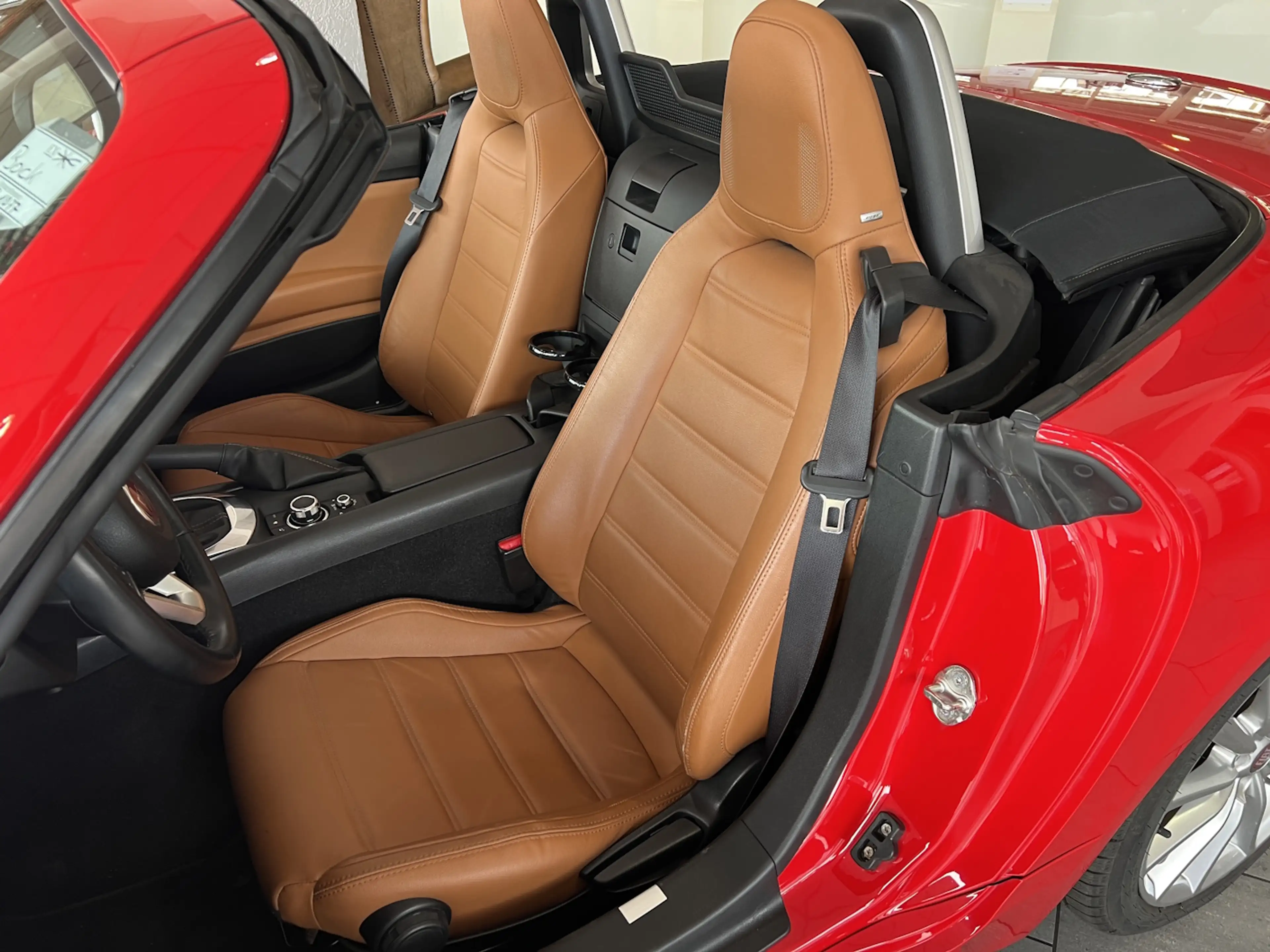 Fiat 124 Spider 124 Spider 1.4 MultiAir Turbo Lusso — photo 7