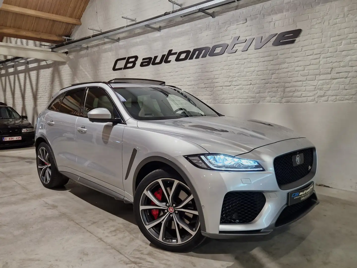 Jaguar F-Pace F-Pace  SVR  lichte vracht en BTW aftrekbaar - 1