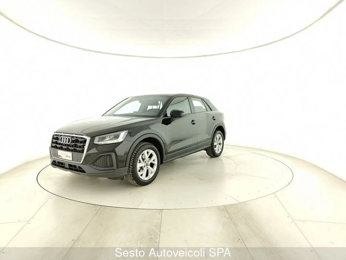 Audi Q2 35 TDI S tronic Business Black - 1