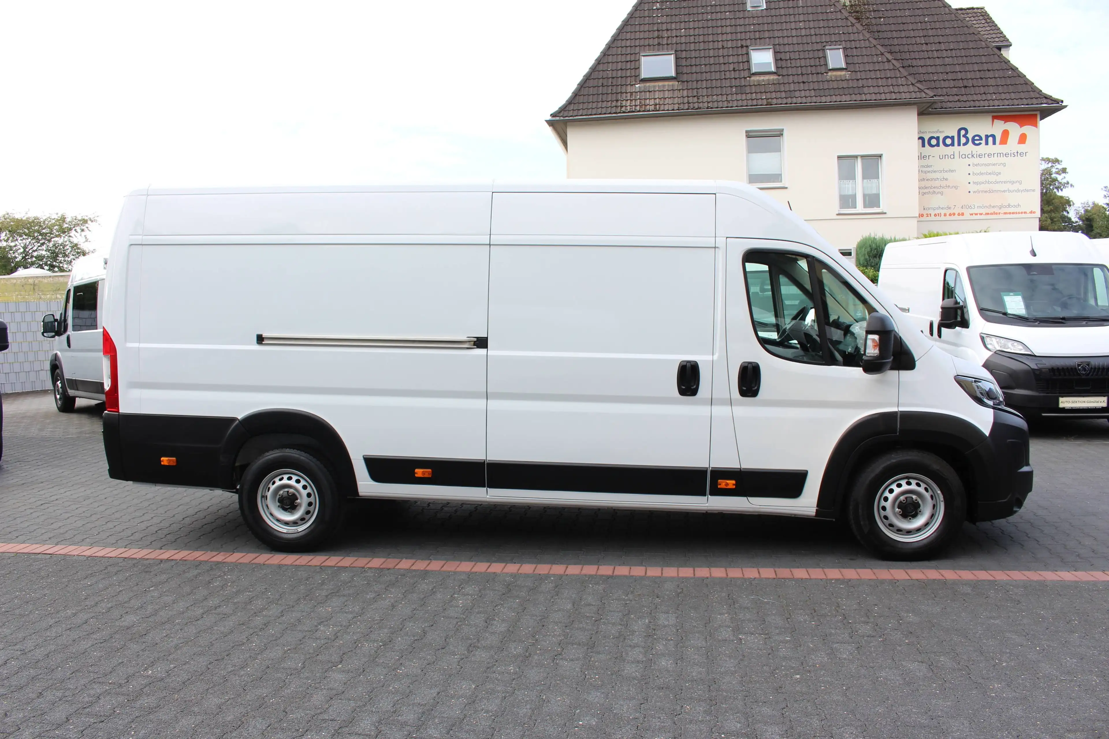 Peugeot Boxer 35 L4H2 180 Automatik*Klima*Navi*Temp*Holz — photo 2