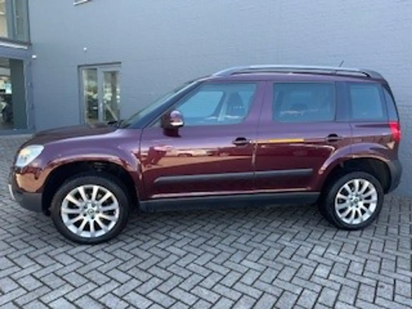 Skoda Yeti 1.2 TSI 105pk Ambition | Climate Control | Navigat Rojo - 2