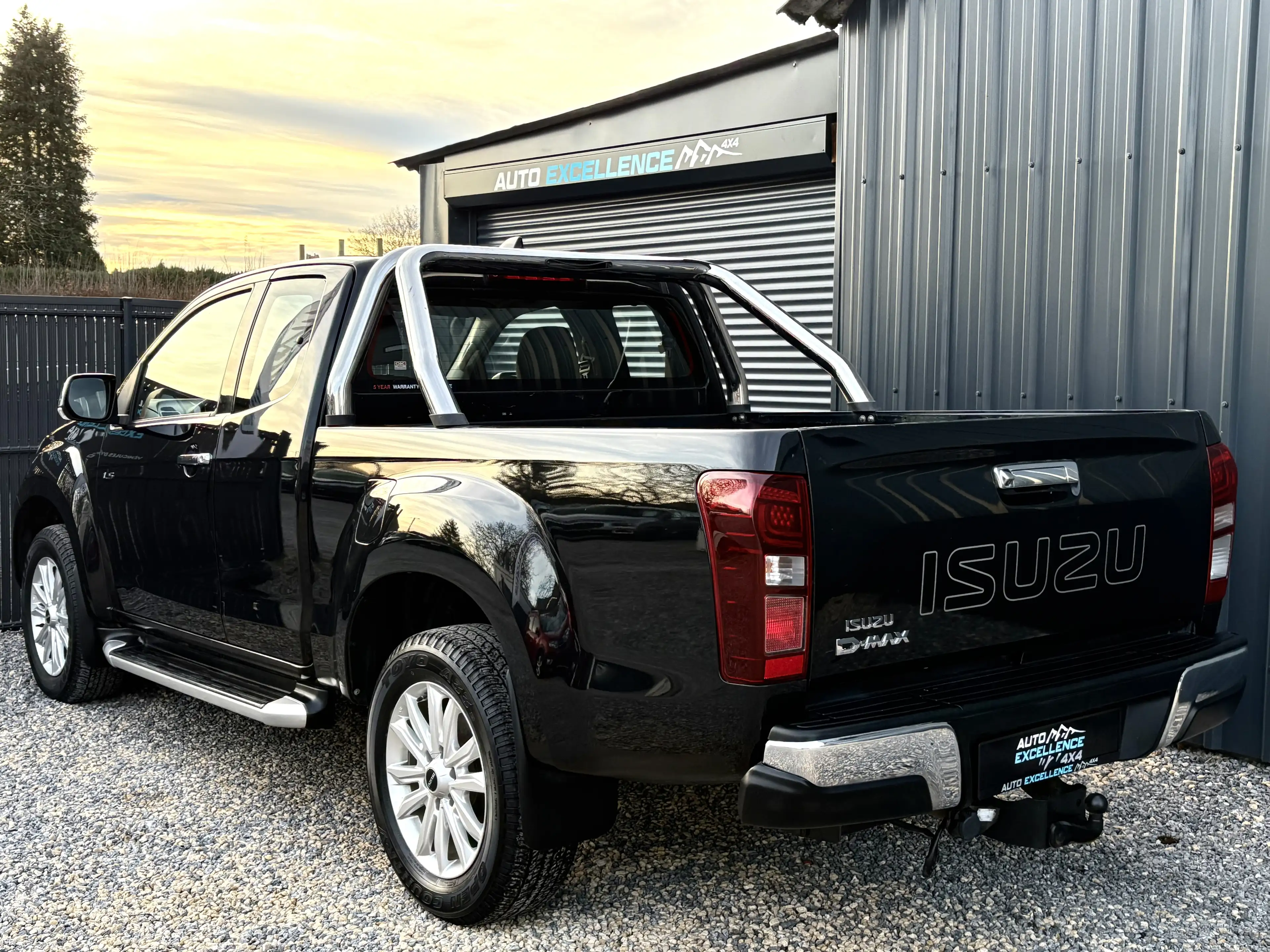 Isuzu D-Max 1.9 Turbo D 4WD/ Space Cabine/ Automatique — photo 4