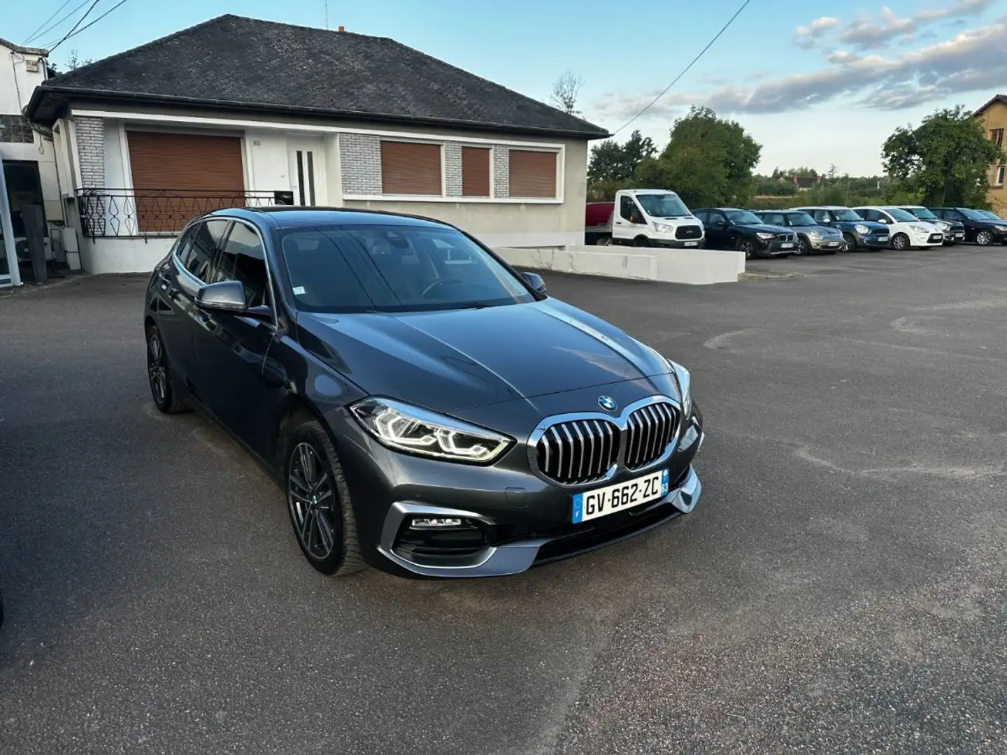 BMW 118 118d 150ch Luxury Gris - 2