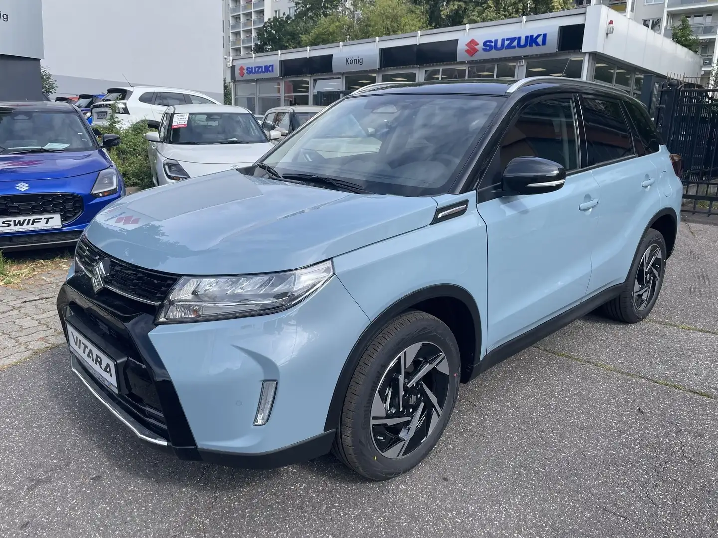Suzuki Vitara 1.5 COMFORT+ ALLGRIP AGS Schwarz - 1