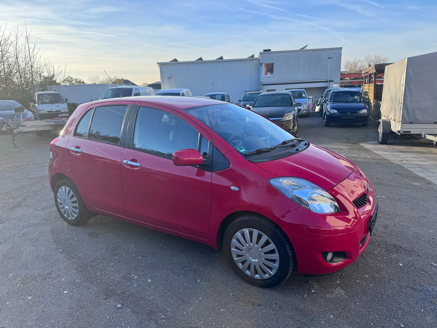 Toyota Yaris Yaris  5-Türer 1.33 VVT-i Cool Rouge - 2