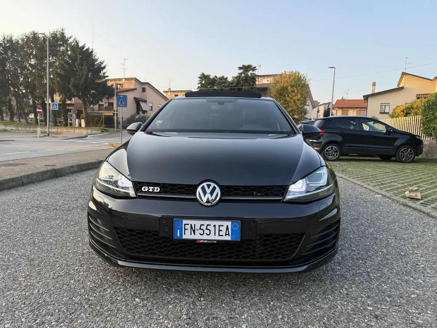 Volkswagen Golf GTD - 2