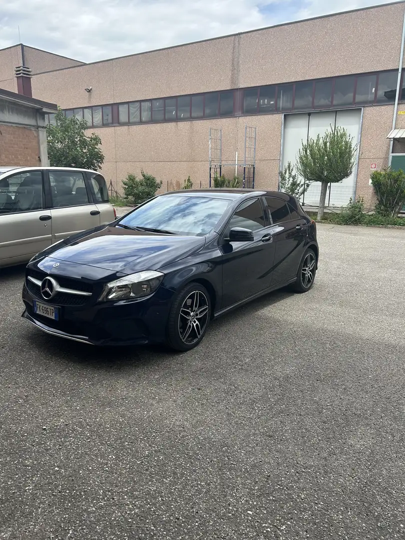 Mercedes-Benz A 250 Premium 4matic auto my16 - 1