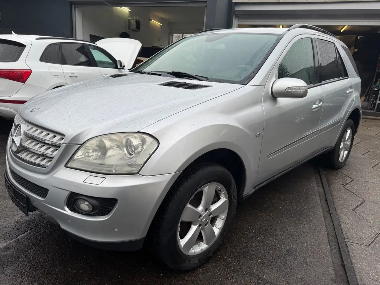 Mercedes-Benz ML 500