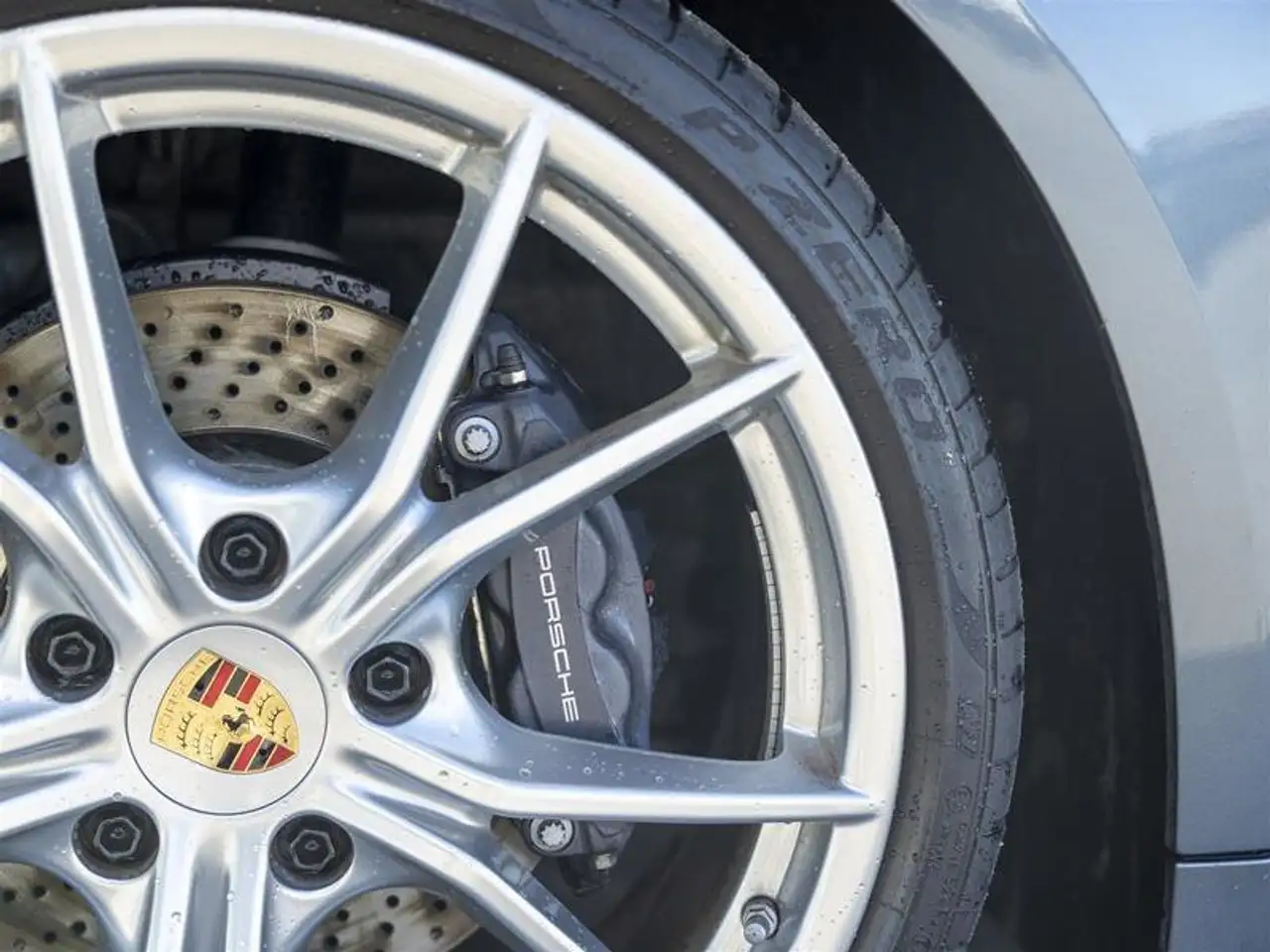 Porsche 718 Cayman снимка Porsche 718 Cayman