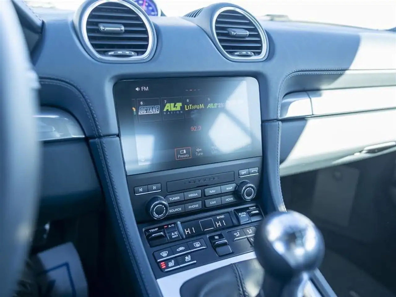 Porsche 718 Cayman снимка Porsche 718 Cayman