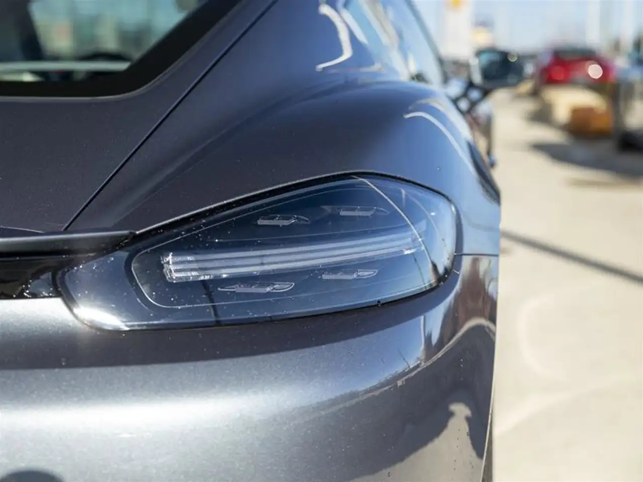 Porsche 718 Cayman снимка Porsche 718 Cayman