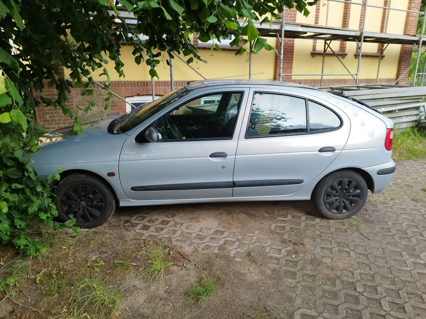 Renault Megane Classic 1.6e RT - 1