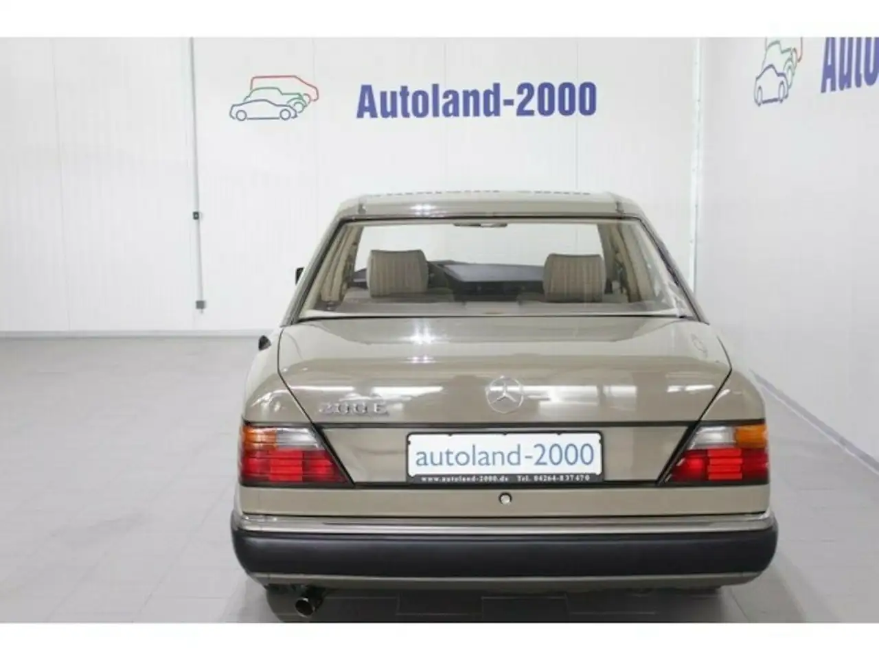Mercedes-Benz 200 E W124 Scheckheft- Original Zustand, foto 5