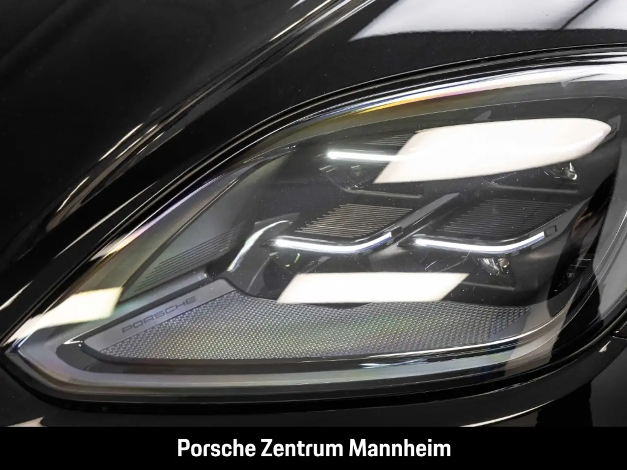 Porsche Cayenne E-Hyb. Coupe Black Edition 360°Bose SportAga 13