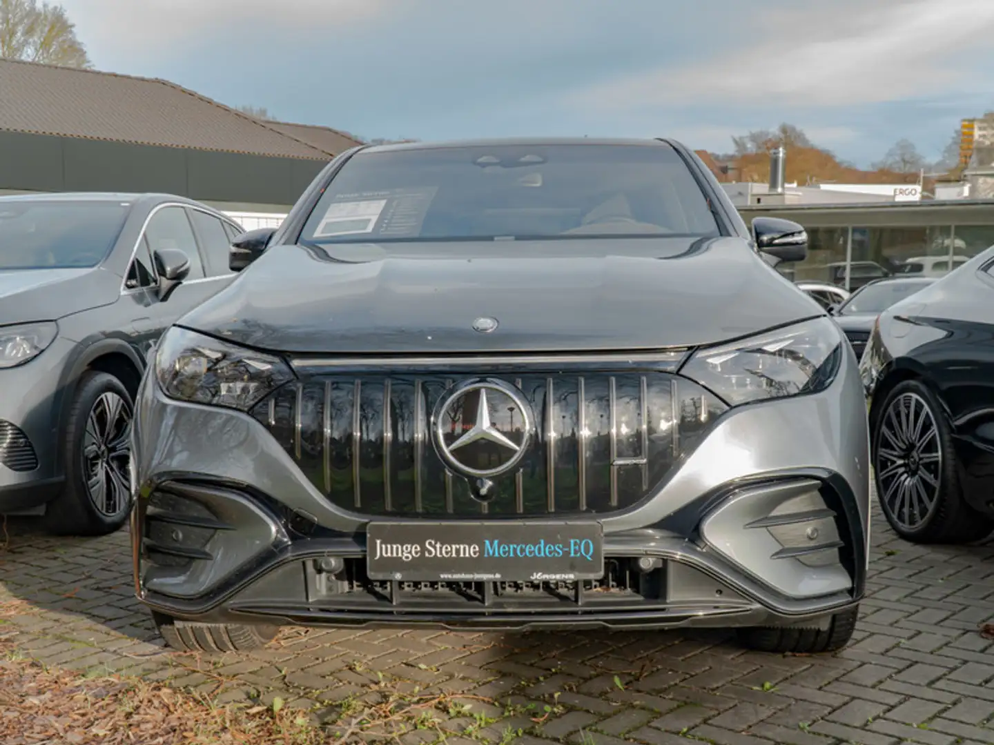 Mercedes-Benz EQE SUV EQE 43 AMG 4M SUV Hyper/Pano/Burm/Night/Memo/21" Gris - 2